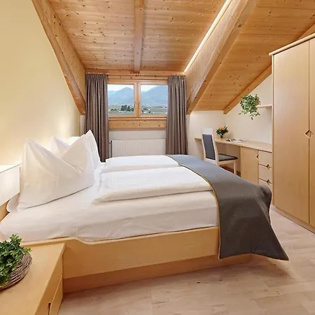 Stoeckerhof Sonne Merano
